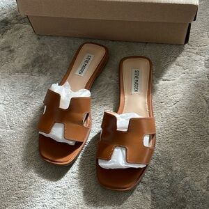 Steve Madden Hayden Sandal slide